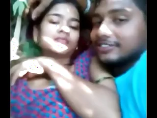 Desi sweeping sex with bf outdore